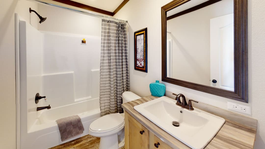 Boujee xl 2 bathroom home features