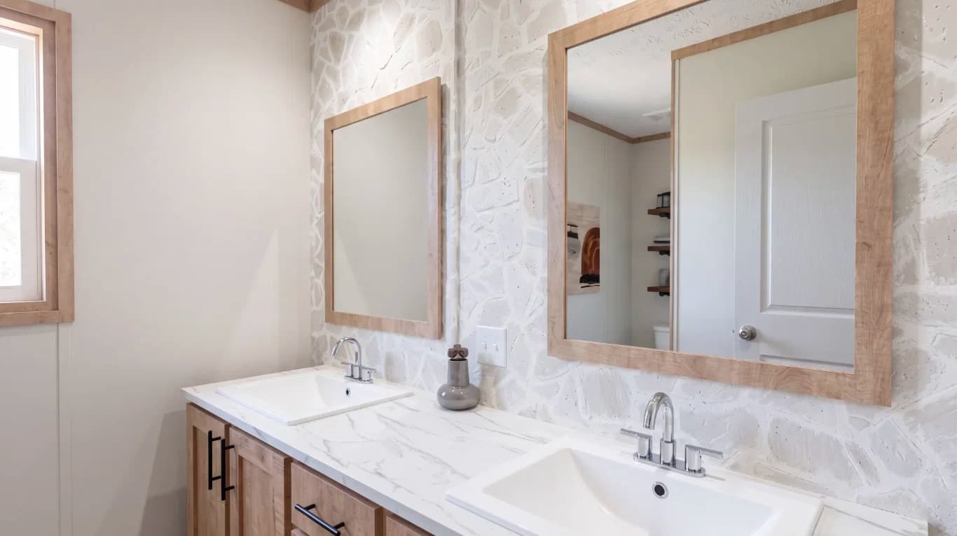 Mariner bathroom home features