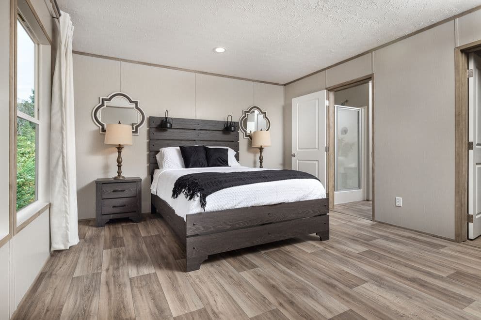 Aspire bedroom home features